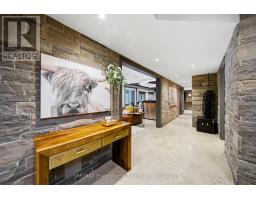 Mud room - 3205 Highpoint Court, Burlington, ON L7P0P9 Photo 13