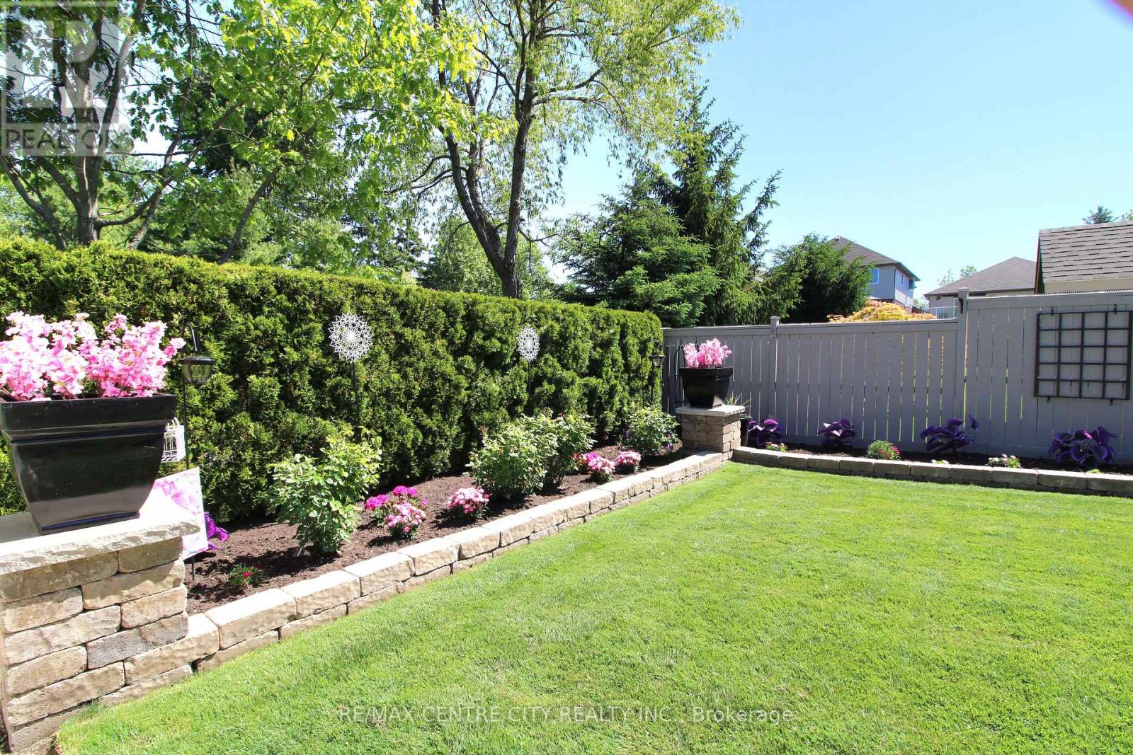 5 CHERRY BLOSSOM LANE - 32