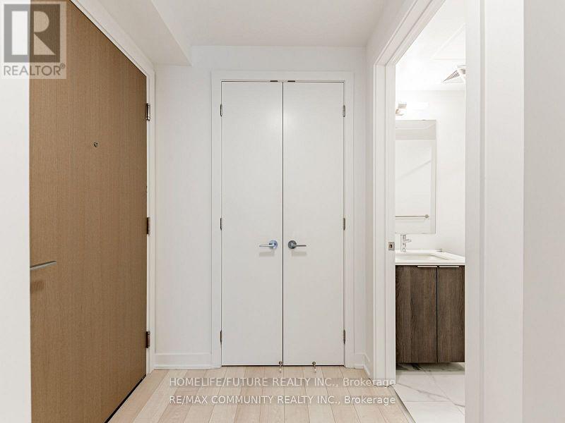 #3506 357 KING STREET W - 4
