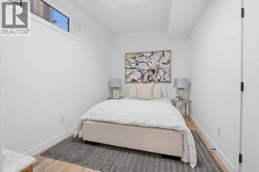 #1 1524 29 Avenue SW - 36