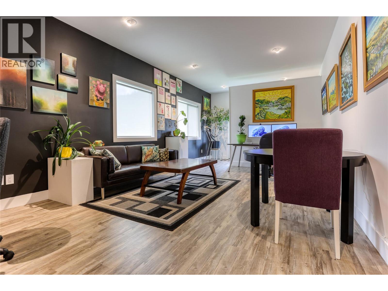 1 495 Columbia Street, Castlegar