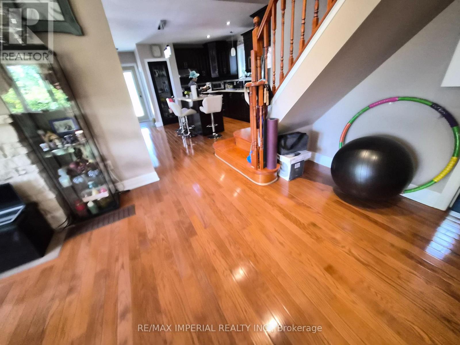 15028 DUFFERIN STREET - 14