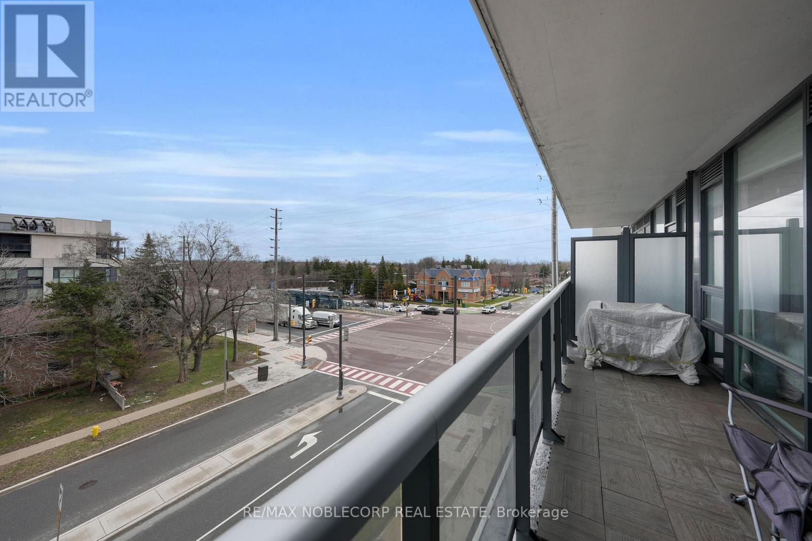 #421 4800 HIGHWAY 7 - 26