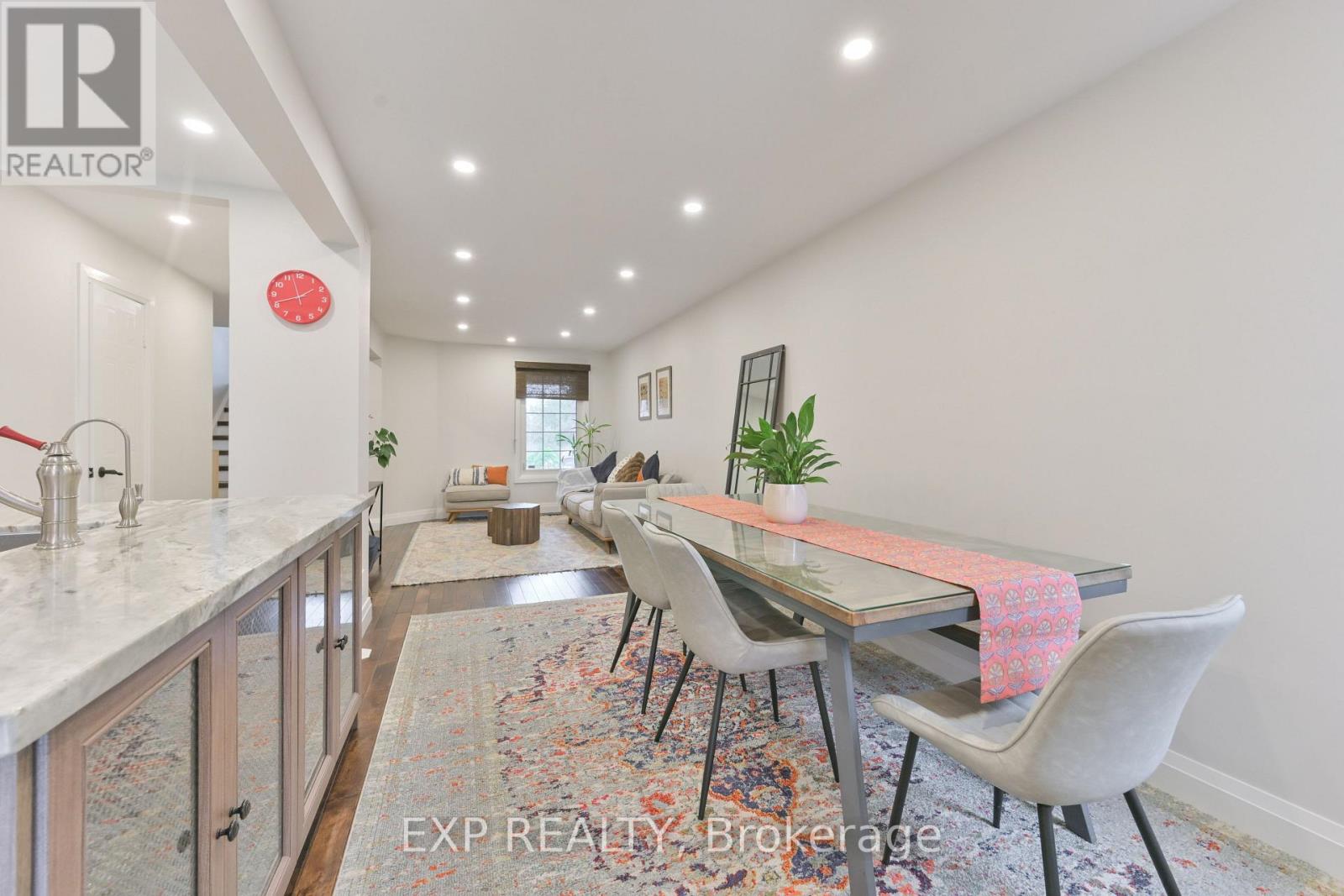 1474 PRINCE JOHN CIRCLE - 14