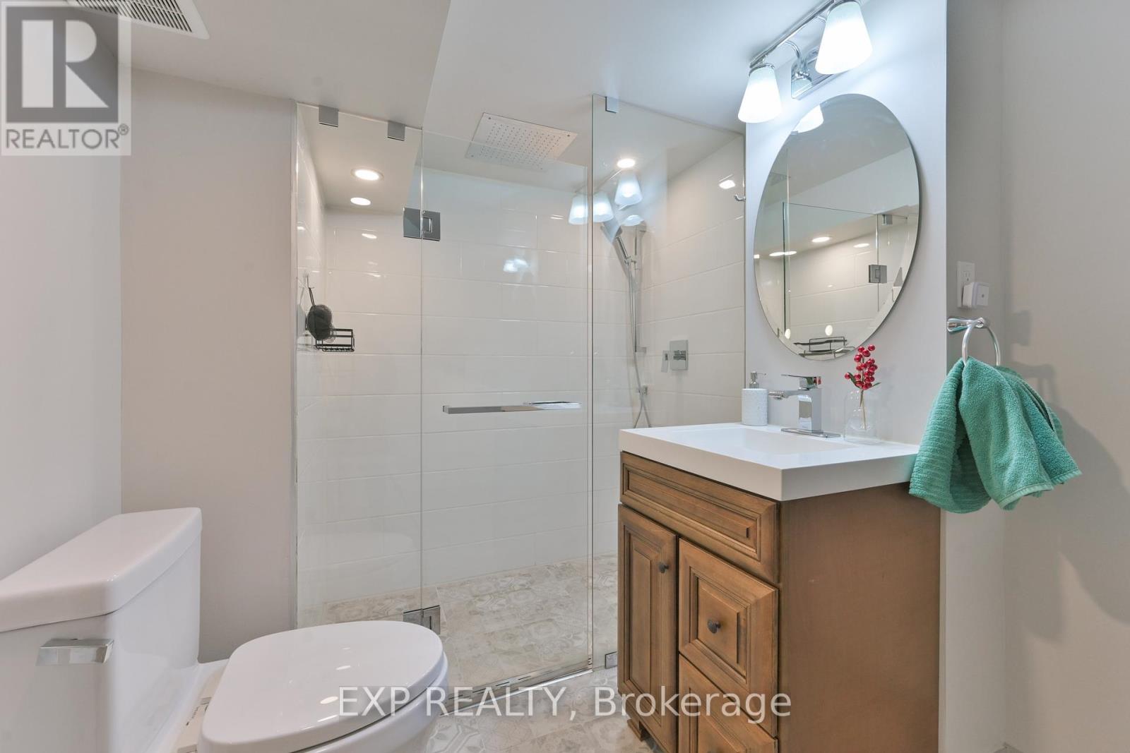 1474 PRINCE JOHN CIRCLE - 35