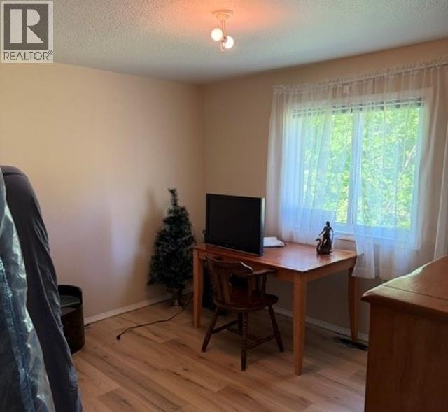 8477 ROWLAND Road, Burns Lake