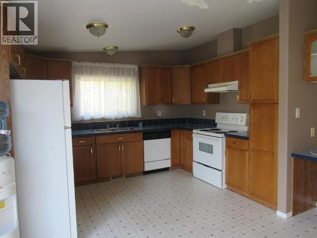 8477 ROWLAND Road, Burns Lake