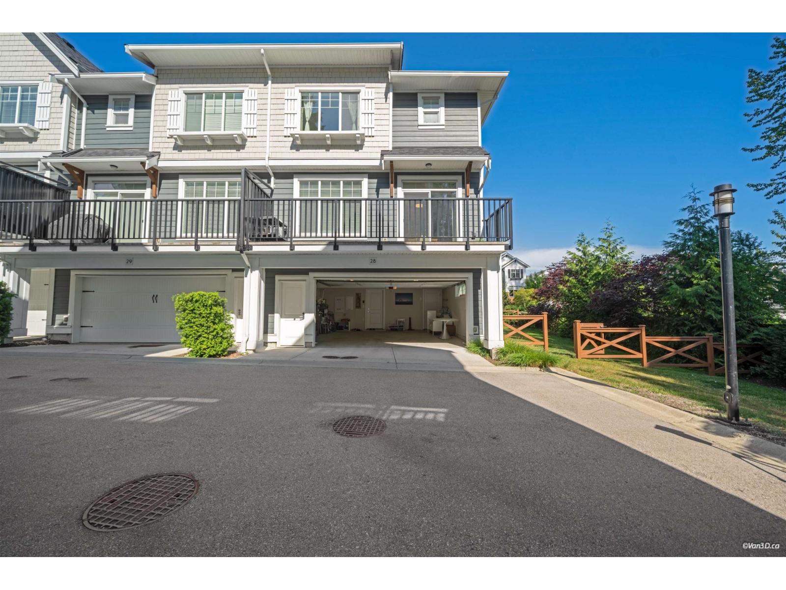 28 2239 164A STREET, Surrey