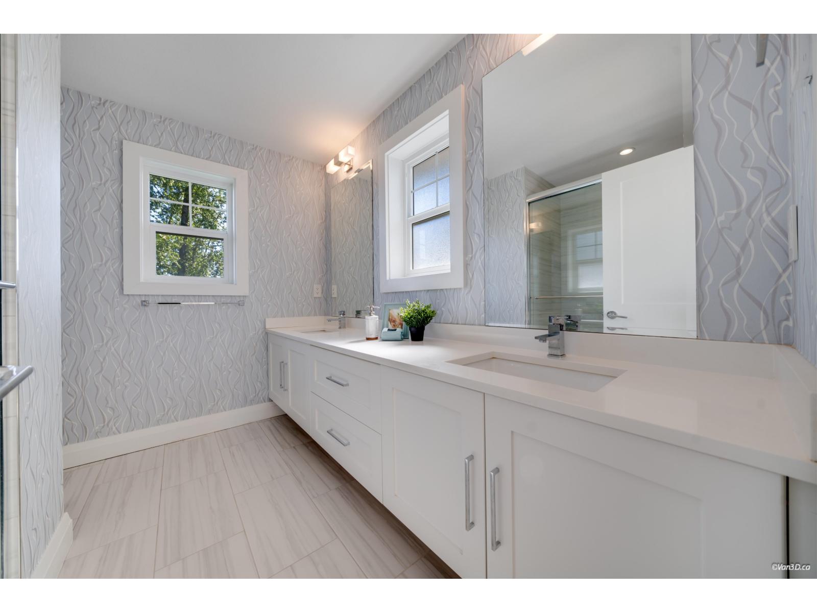 28 2239 164A STREET, Surrey