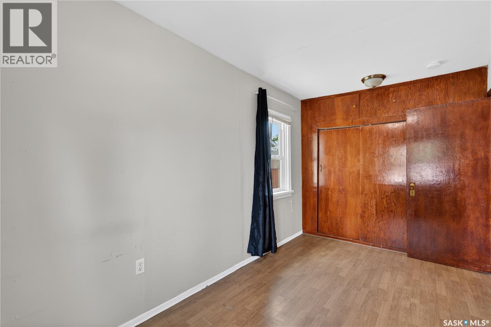 305 Burrows AVENUE W - 12