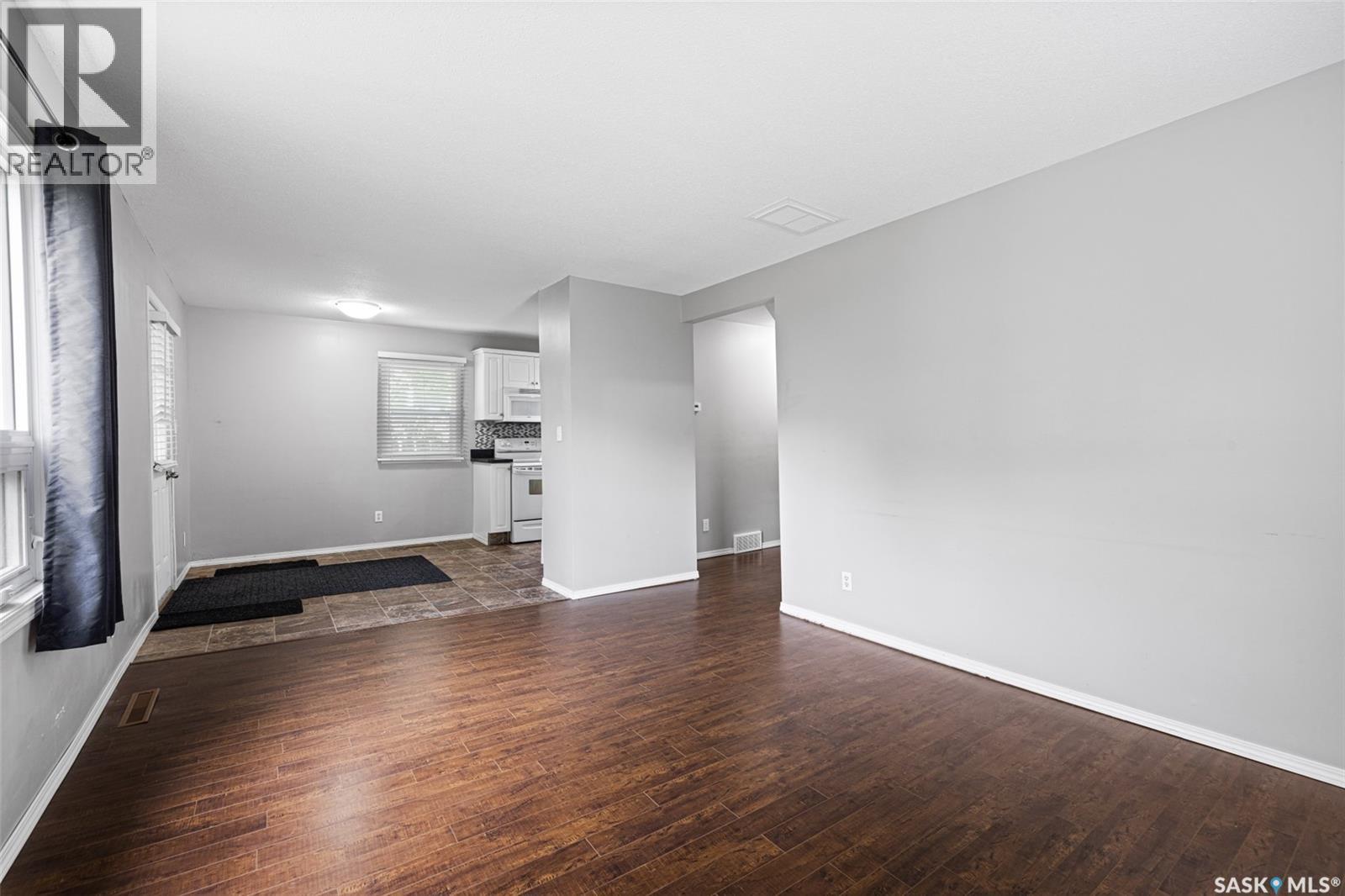 33 Merritt CRESCENT - 4