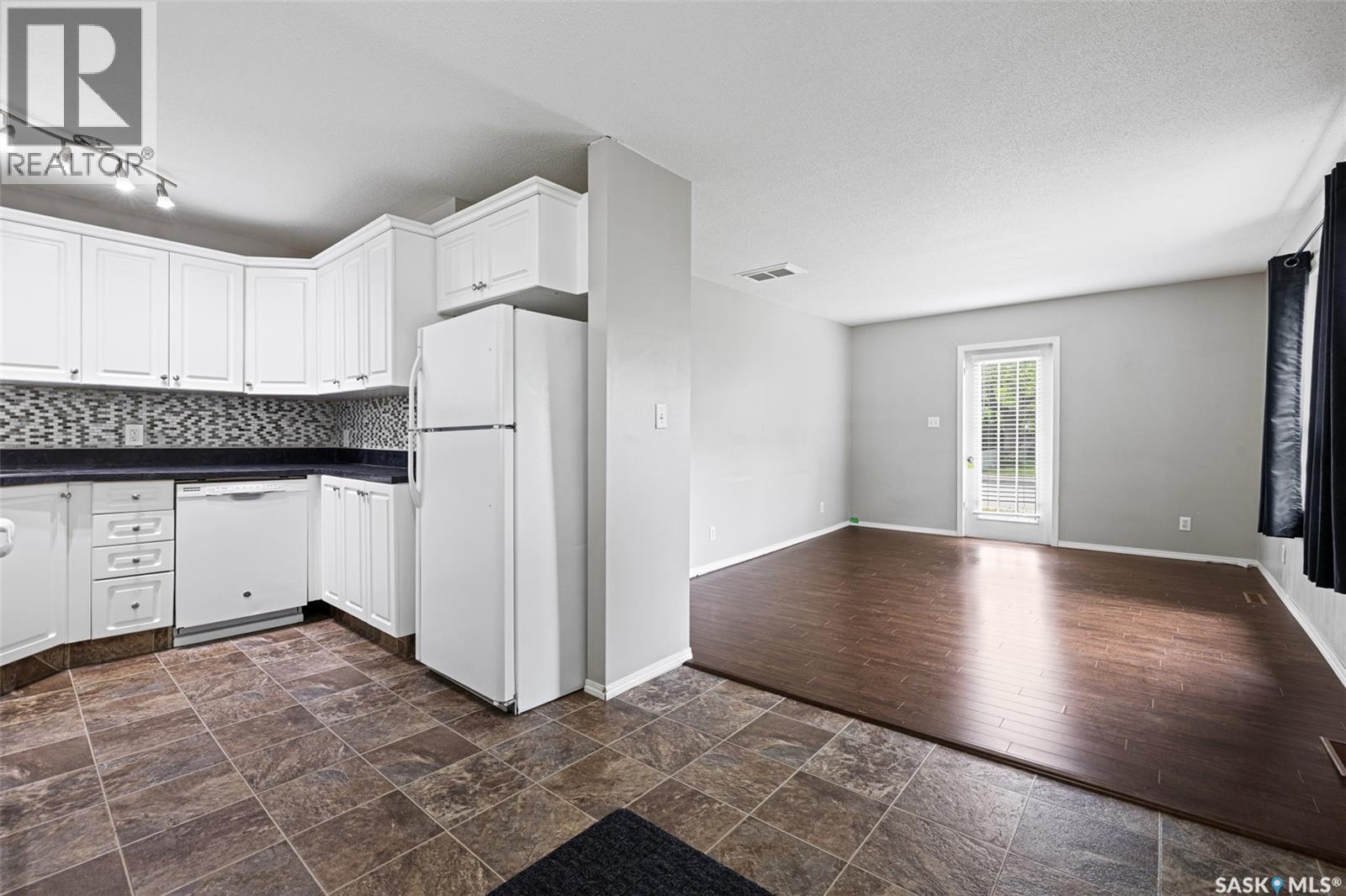 33 Merritt CRESCENT - 7