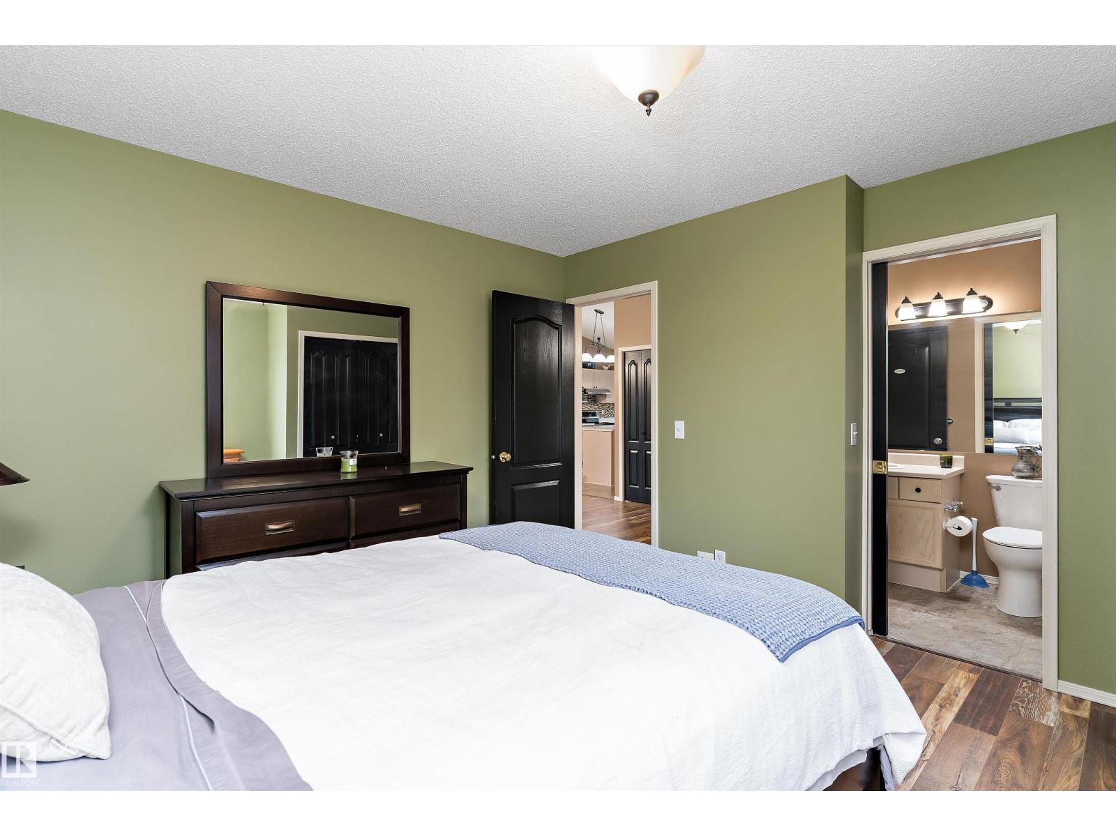 12811 161 AV NW - 15