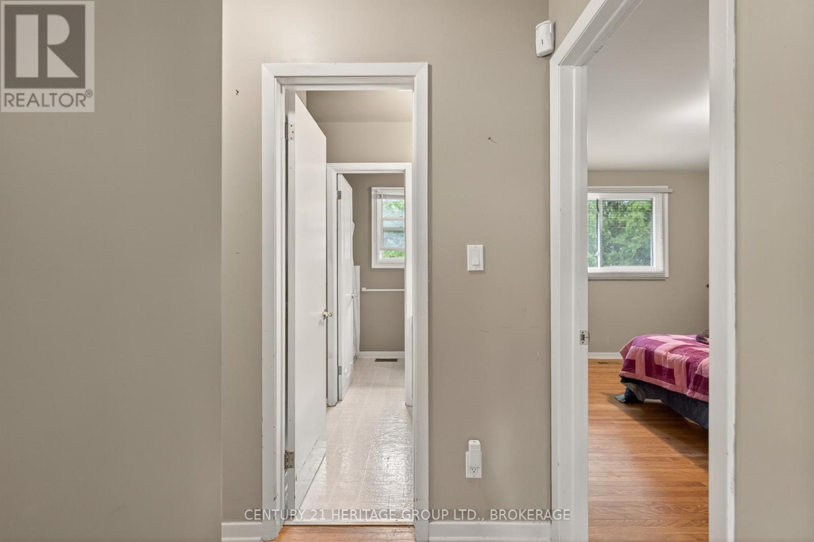 706 HIGH GATE PARK DRIVE - 49