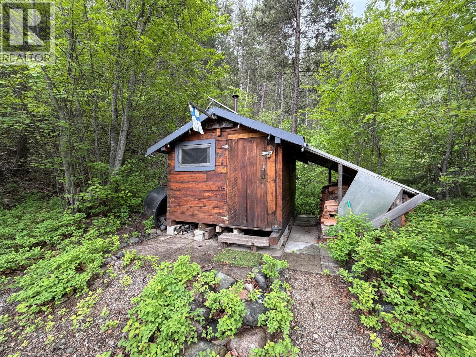 1748 Summers Creek Road, Princeton