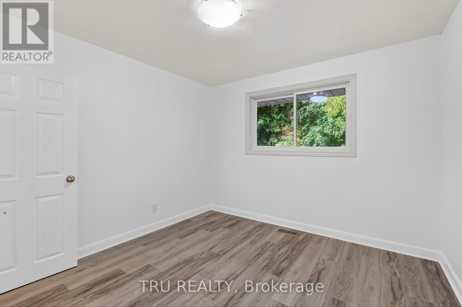 3 Bed, 1 Bath House for Rent in Ottawa – A – 1889 RUSSELL ROAD, Ottawa – MLS# X13237584 - Image 8