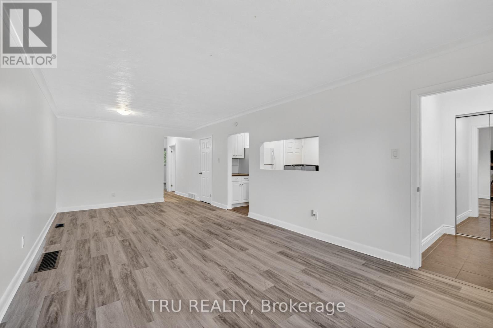 3 Bed, 1 Bath House for Rent in Ottawa – A – 1889 RUSSELL ROAD, Ottawa – MLS# X13237584 - Image 12