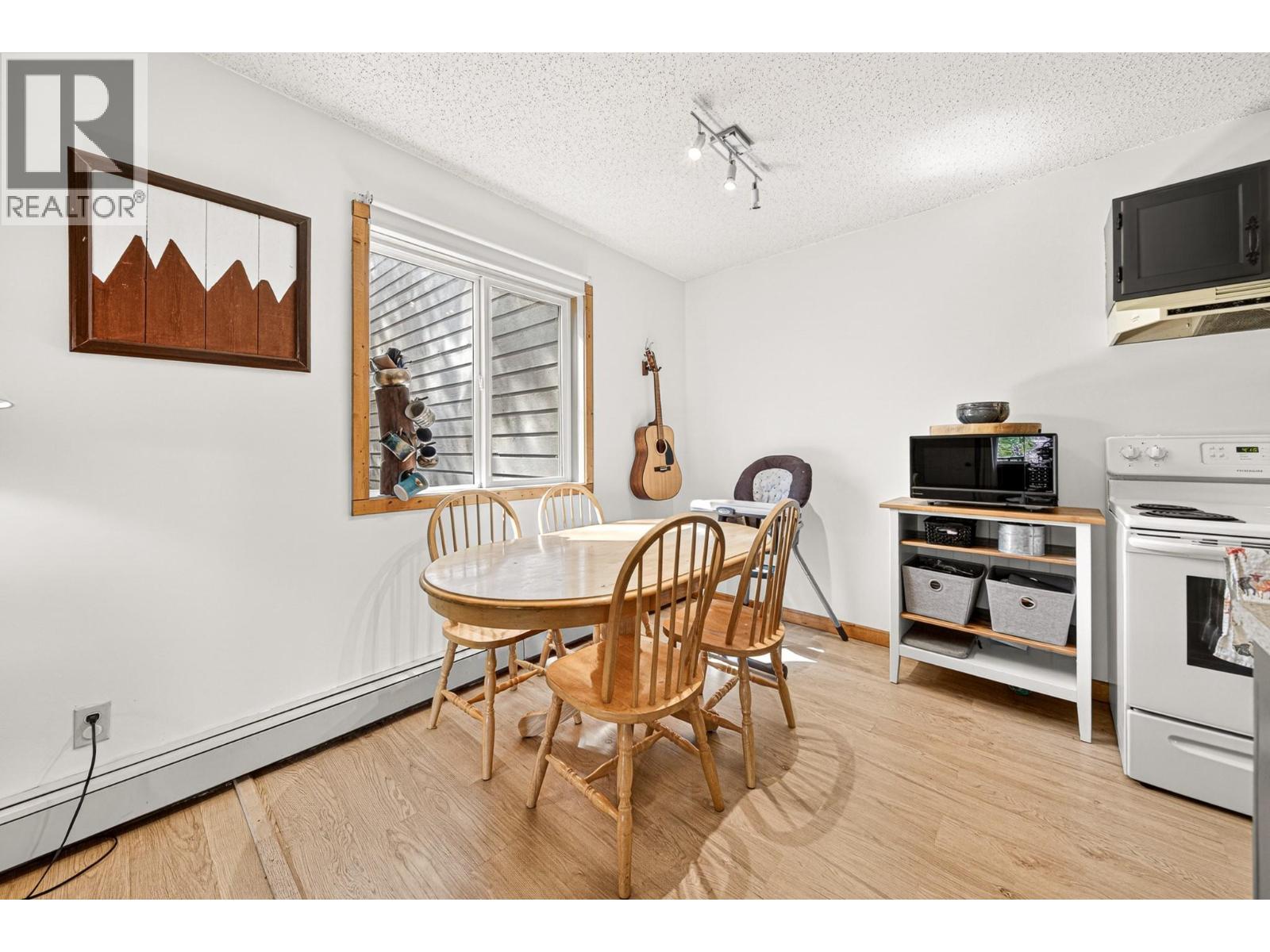 #308 65 Cokato Road - 10