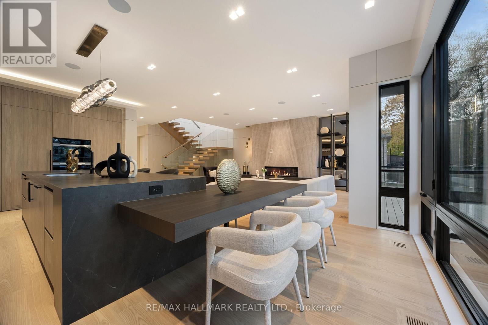 652 BEDFORD PARK AVENUE - 19