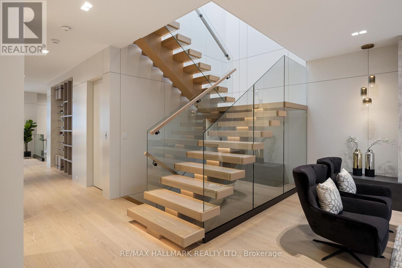 652 BEDFORD PARK AVENUE - 23