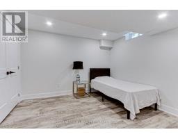 204 Crossland Gate, Newmarket, ON L3X1A8 Photo 37