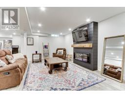 204 Crossland Gate, Newmarket, ON L3X1A8 Photo 34
