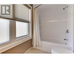 204 Crossland Gate, Newmarket, ON L3X1A8 Photo 31