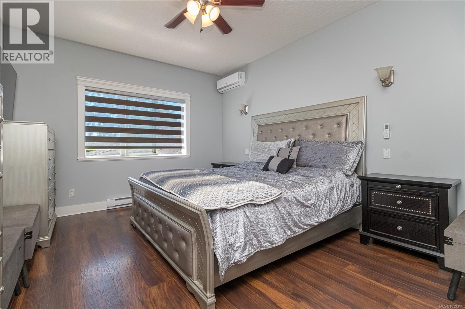 555 Leaside Ave - 18