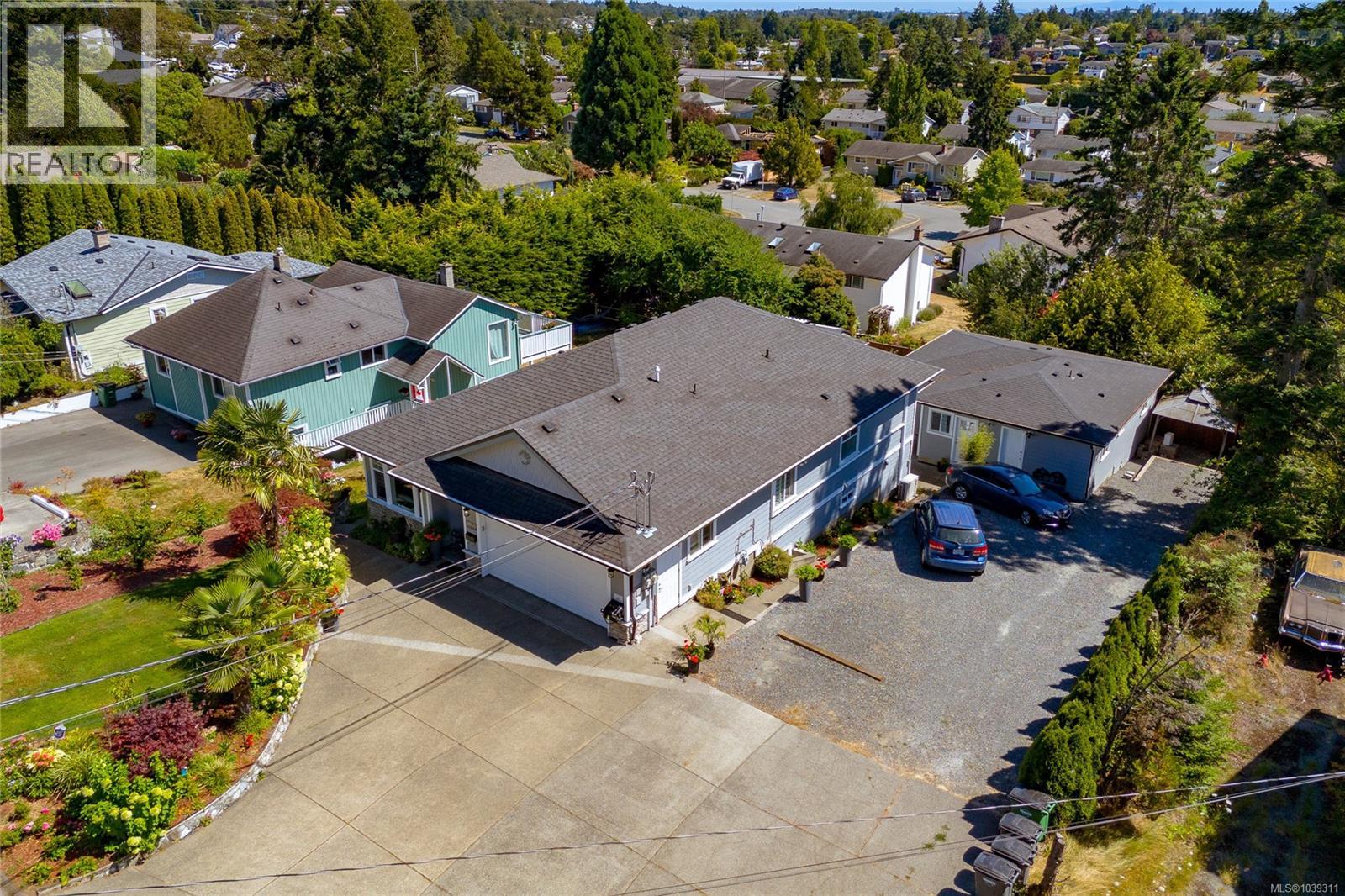 555 Leaside Ave, Saanich