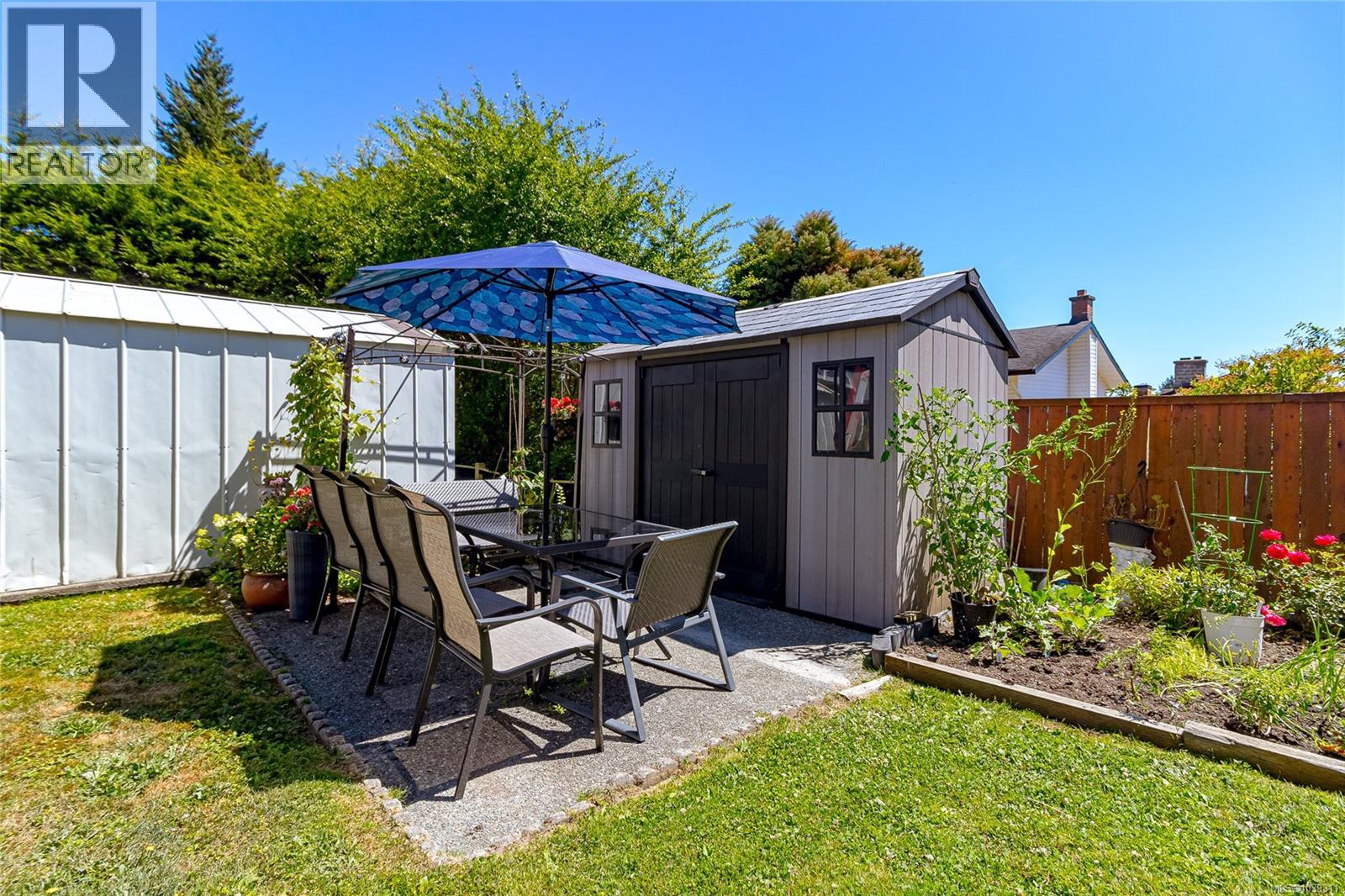 555 Leaside Ave, Saanich