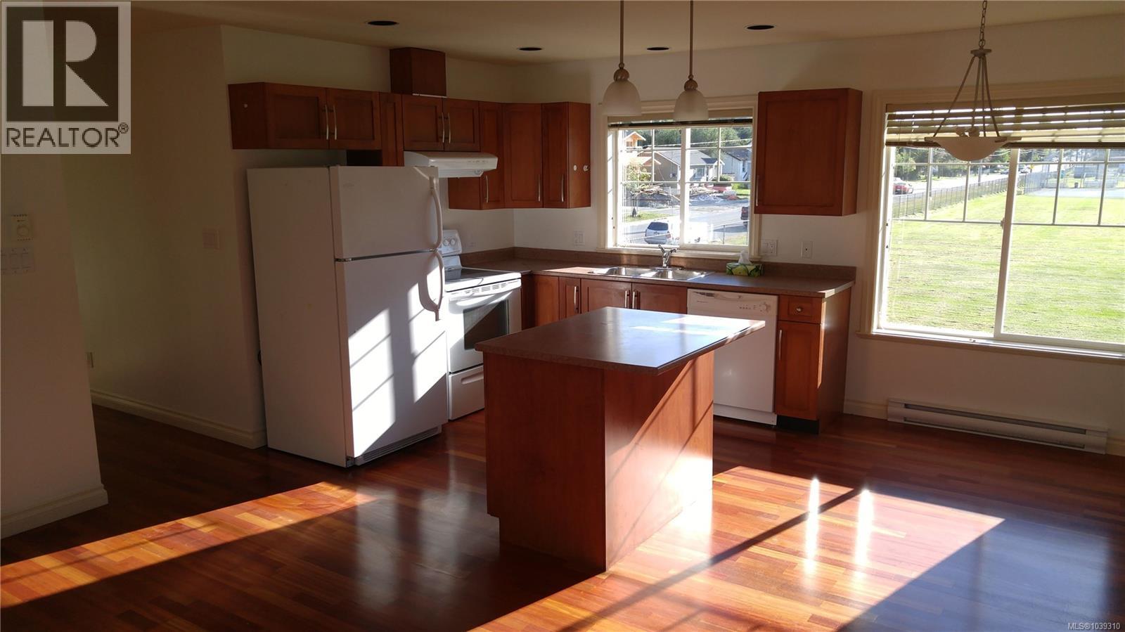 15 1182 Colville Road, Esquimalt