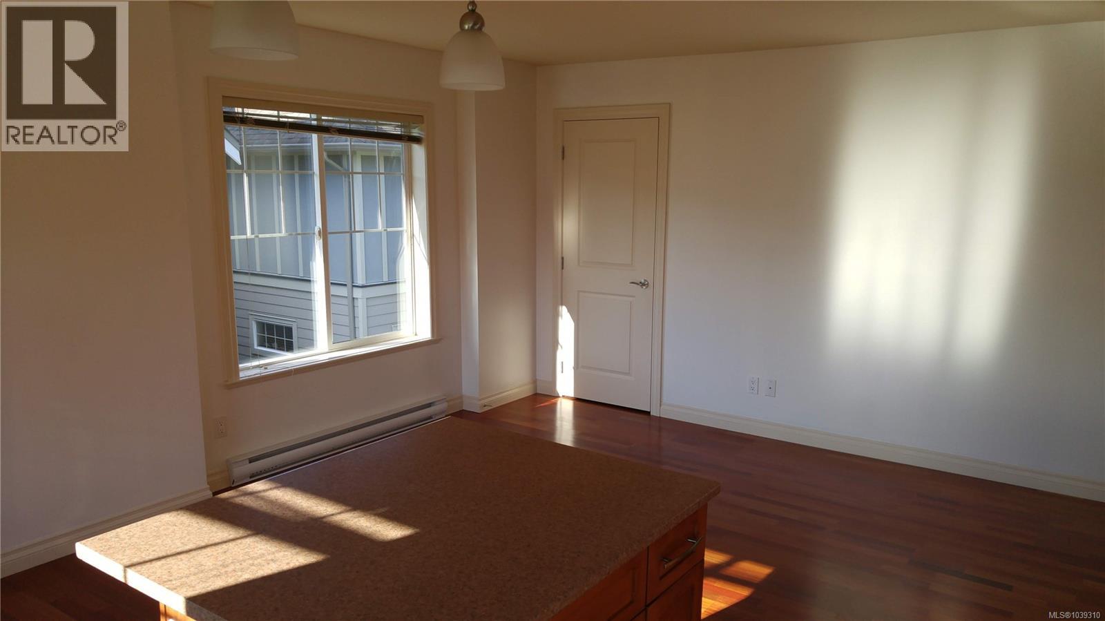 #15 1182 Colville Rd - 29