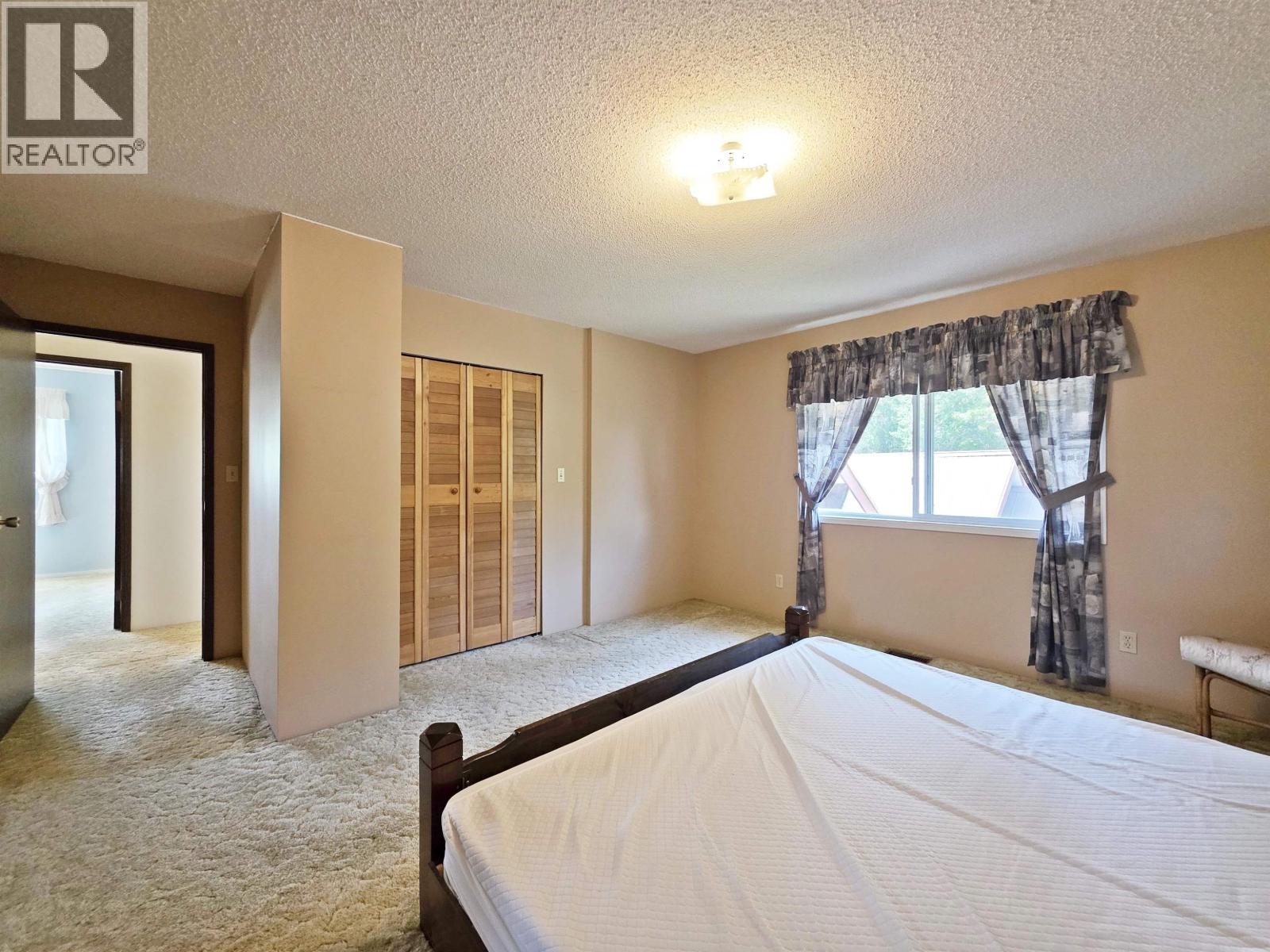4667 LUND ROAD - 16
