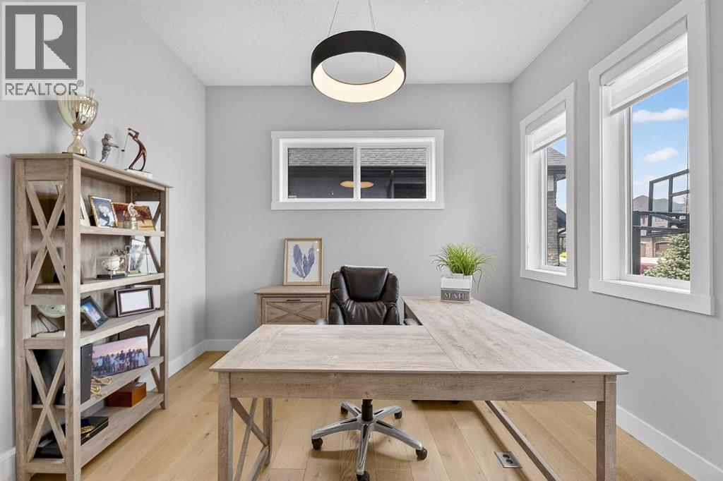 125 Cranbrook Heights SE - Image 3