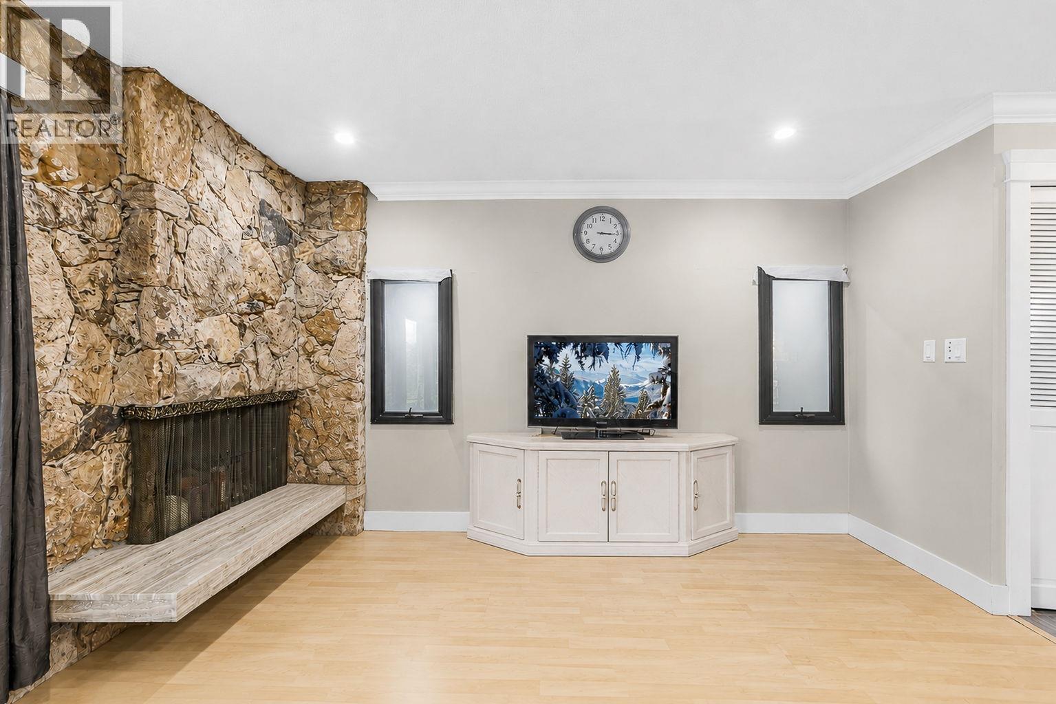 18 8111 SAUNDERS ROAD, Richmond