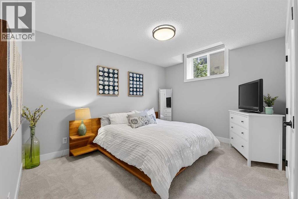 125 Cranbrook Heights SE - 25