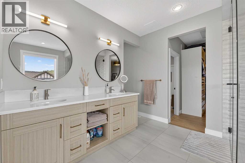 125 Cranbrook Heights SE - 35
