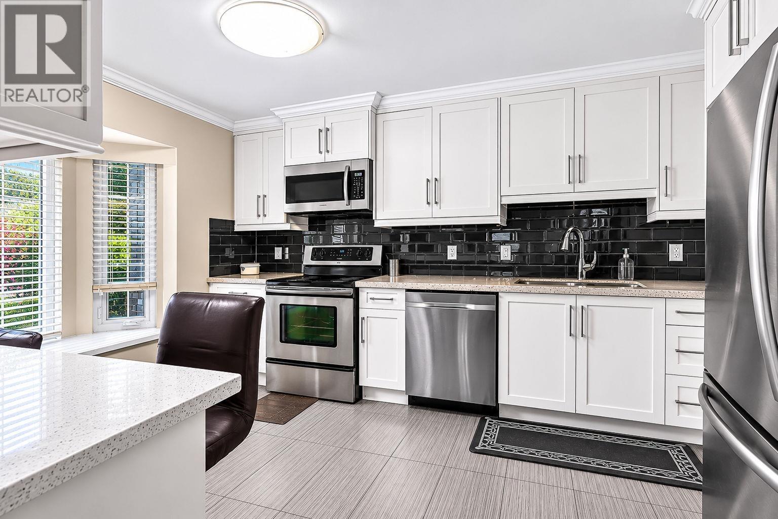 18 8111 SAUNDERS ROAD, Richmond