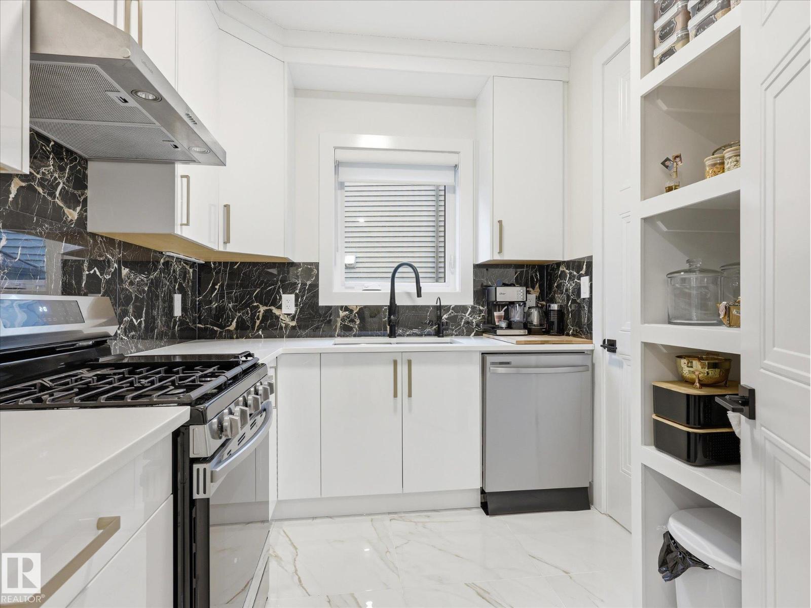 8182 222A ST NW - 16