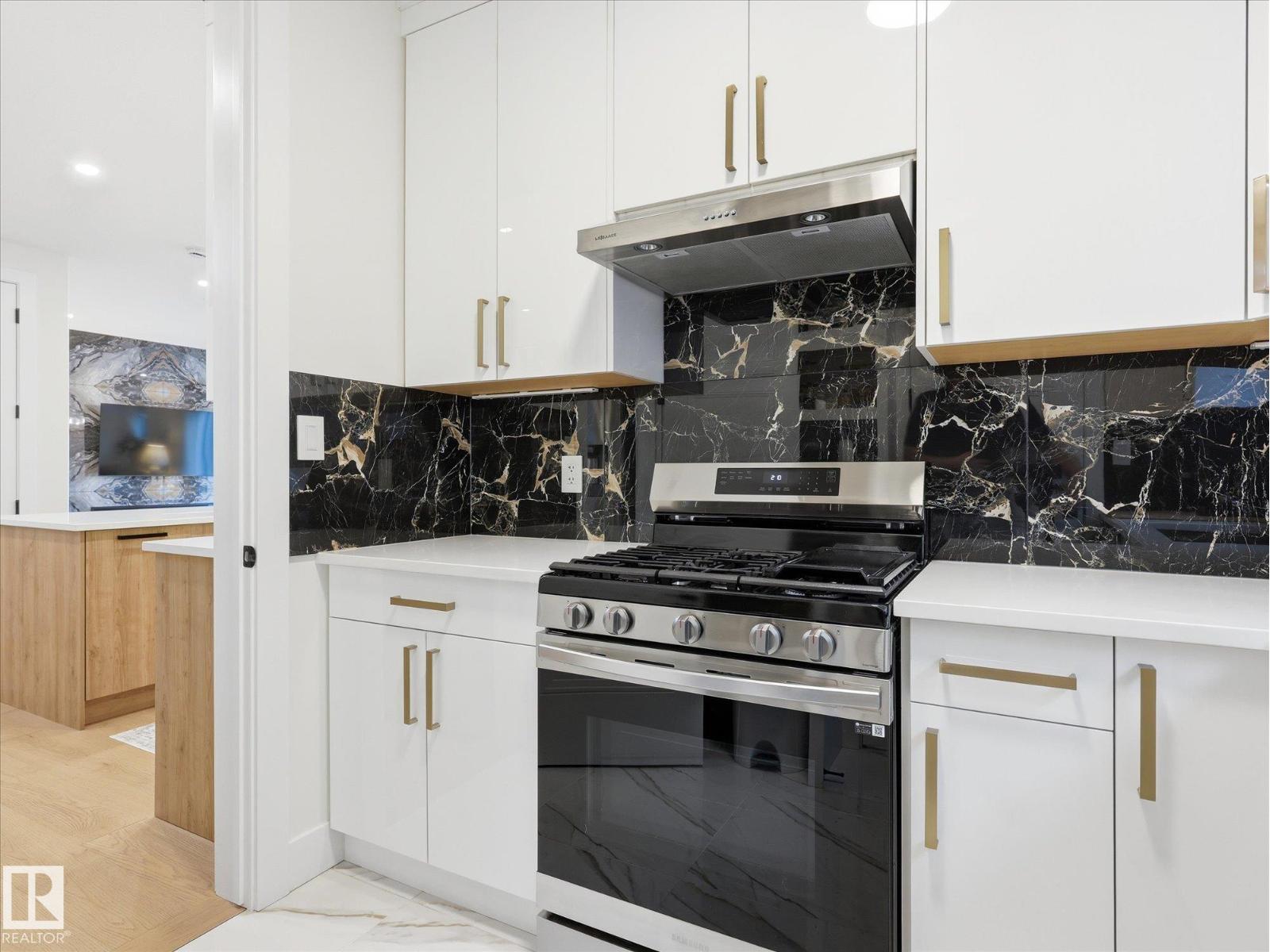 8182 222A ST NW - 17