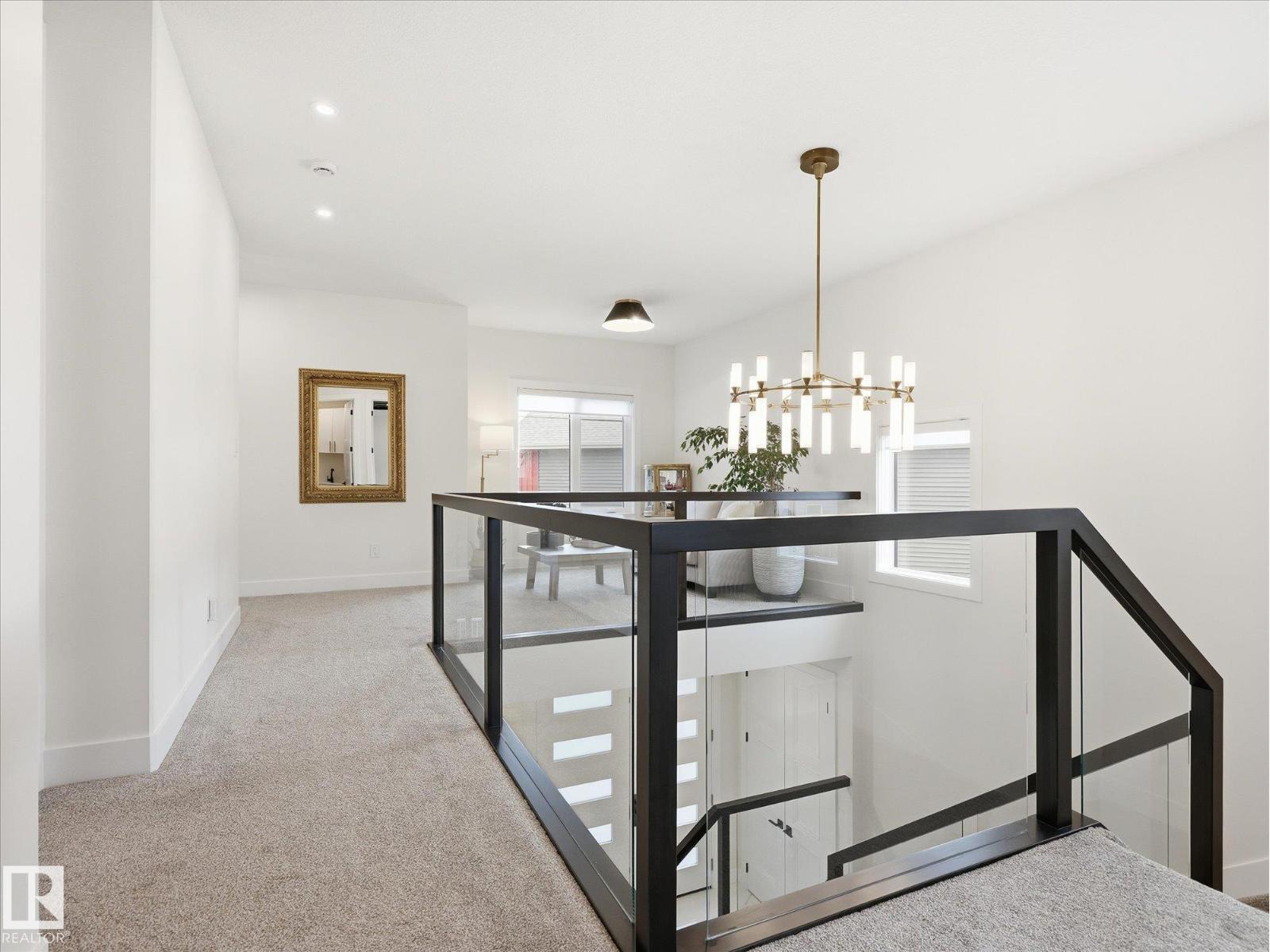 8182 222A ST NW - 31