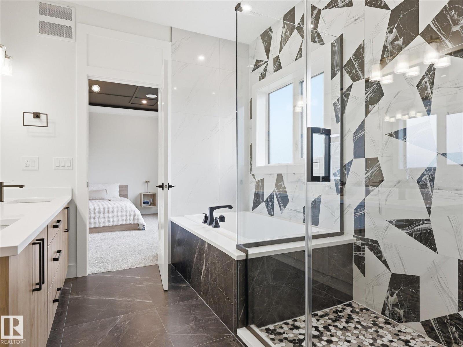 8182 222A ST NW - 37