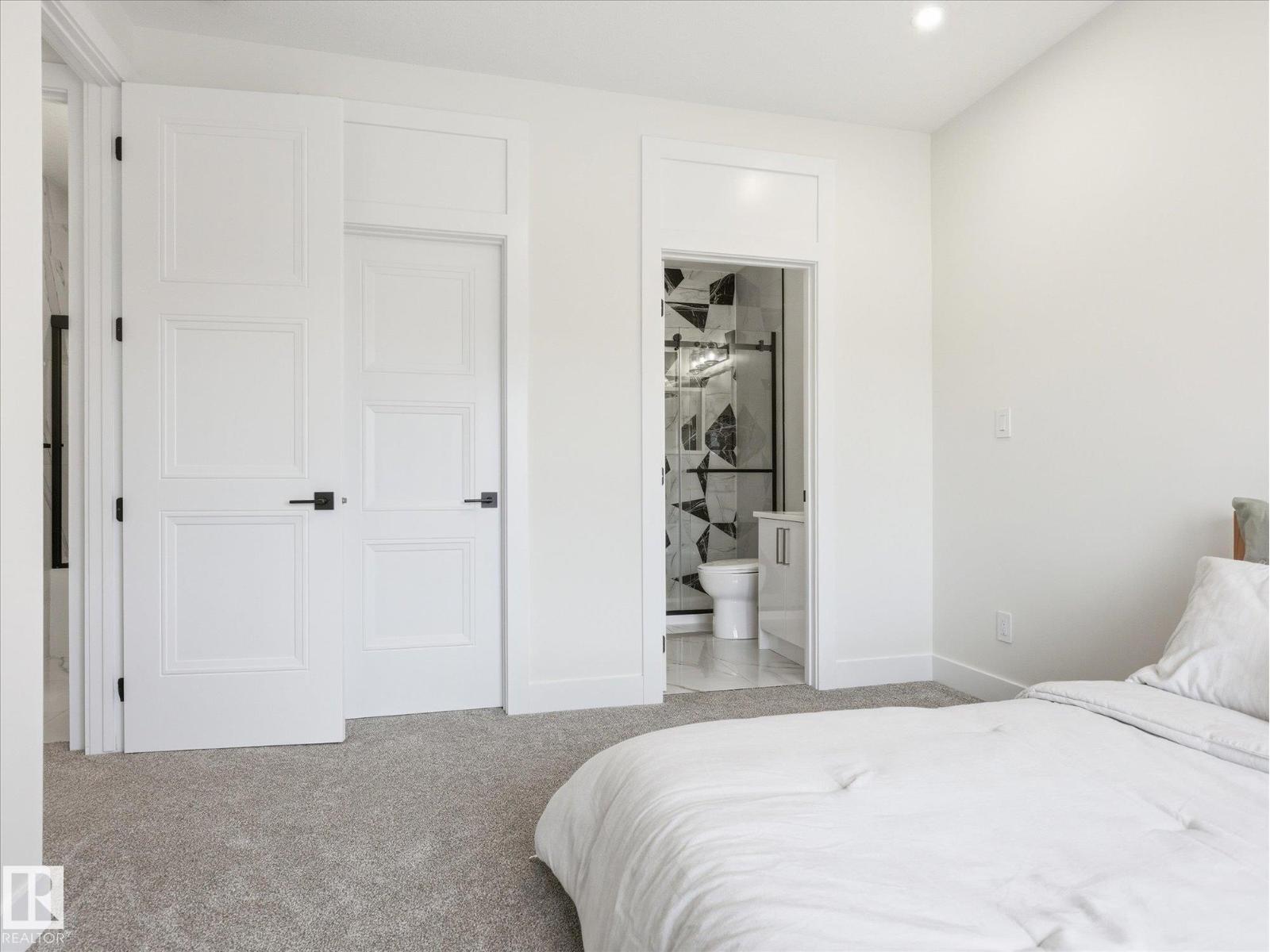 8182 222A ST NW - 45