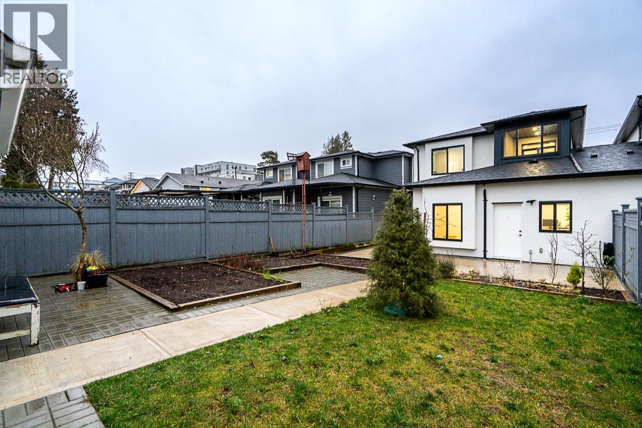 7962 EDMONDS STREET, Burnaby