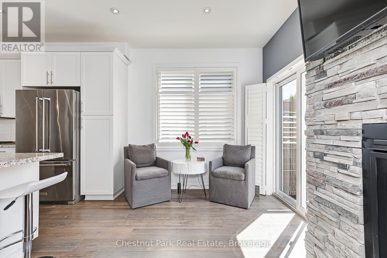 18 GREGORY AVENUE - 13