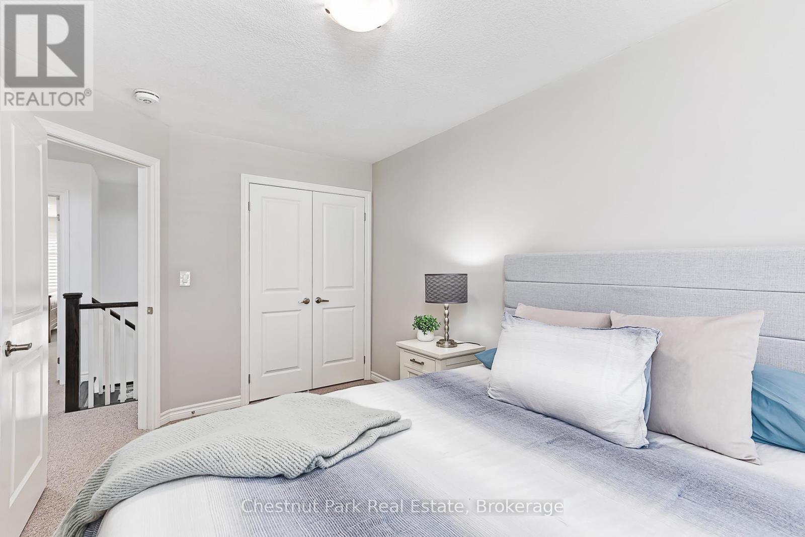 18 GREGORY AVENUE - 22