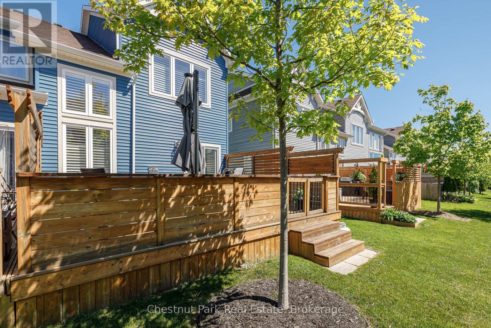 18 GREGORY AVENUE - 34