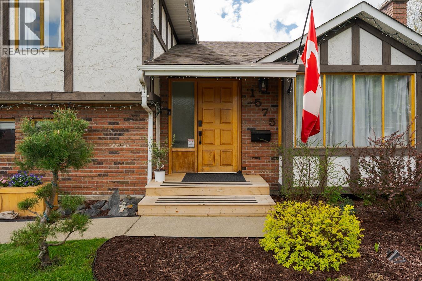 1575 BUCHANAN AVENUE - 2