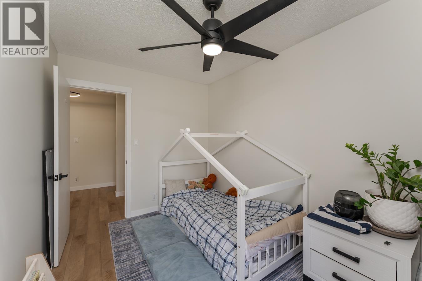 1575 BUCHANAN AVENUE - 22