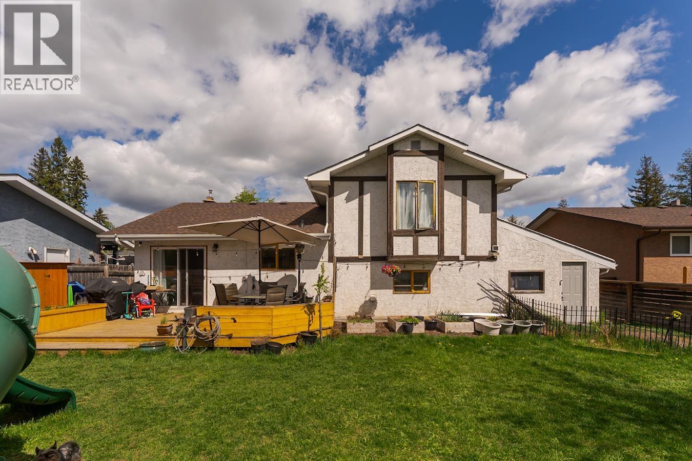 1575 BUCHANAN AVENUE - 35